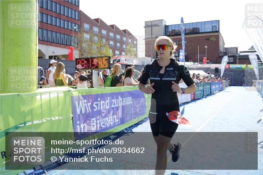 09.08.2026 - GEWOBA Citytriathlon Bremen Yannick Fuchs http://msf.ph/oto/9934662 09.08.2026 14:40:10 Ziel 968 meine-sportfotos.de