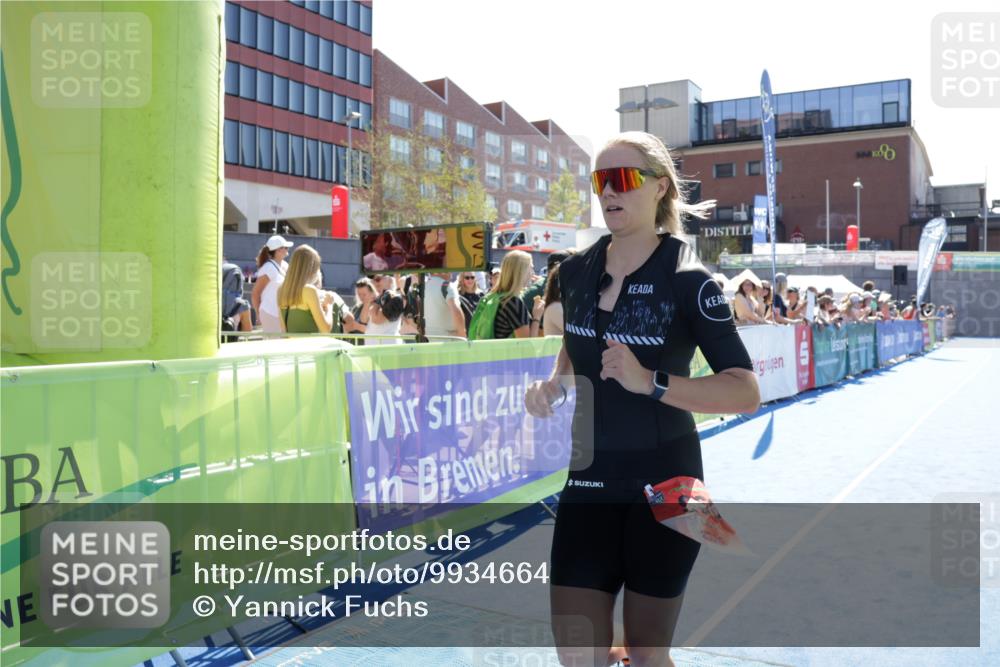 09.08.2026 - GEWOBA Citytriathlon Bremen Yannick Fuchs http://msf.ph/oto/9934664 09.08.2026 14:40:10 Ziel 968 meine-sportfotos.de