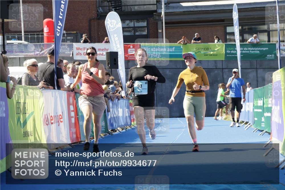 09.08.2026 - GEWOBA Citytriathlon Bremen Yannick Fuchs http://msf.ph/oto/9934677 09.08.2026 11:36:36 Ziel 93, 139 meine-sportfotos.de