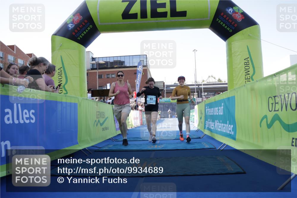 09.08.2026 - GEWOBA Citytriathlon Bremen Yannick Fuchs http://msf.ph/oto/9934689 09.08.2026 11:36:39 Ziel 93 meine-sportfotos.de