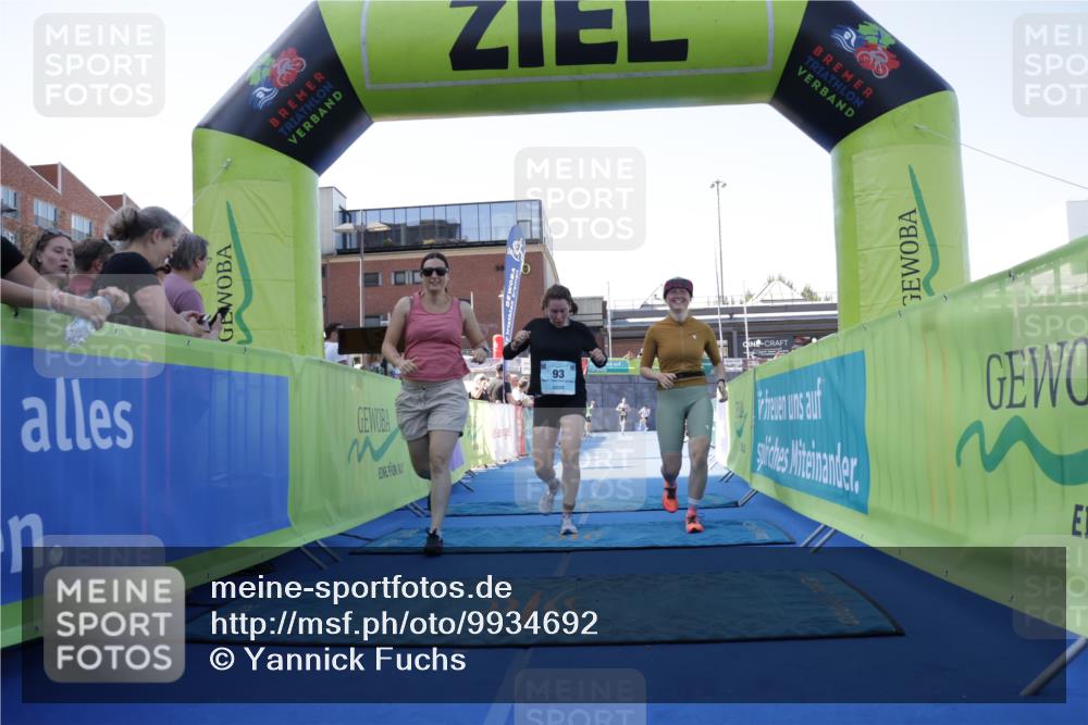 09.08.2026 - GEWOBA Citytriathlon Bremen Yannick Fuchs http://msf.ph/oto/9934692 09.08.2026 11:36:39 Ziel 93 meine-sportfotos.de