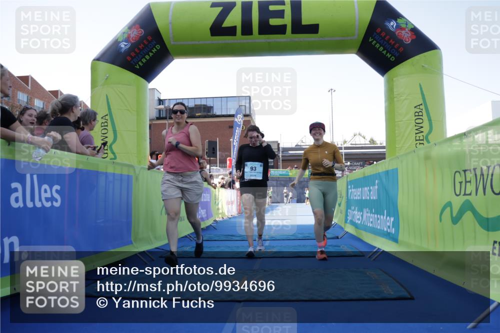 09.08.2026 - GEWOBA Citytriathlon Bremen Yannick Fuchs http://msf.ph/oto/9934696 09.08.2026 11:36:39 Ziel 93 meine-sportfotos.de