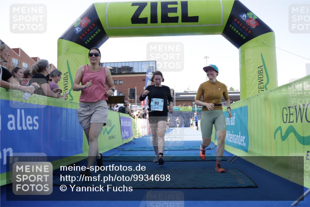 09.08.2026 - GEWOBA Citytriathlon Bremen Yannick Fuchs http://msf.ph/oto/9934698 09.08.2026 11:36:39 Ziel 93 meine-sportfotos.de