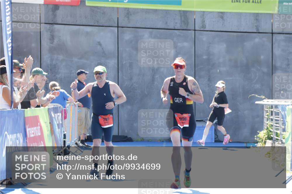 09.08.2026 - GEWOBA Citytriathlon Bremen Yannick Fuchs http://msf.ph/oto/9934699 09.08.2026 14:40:31 Ziel 996 meine-sportfotos.de