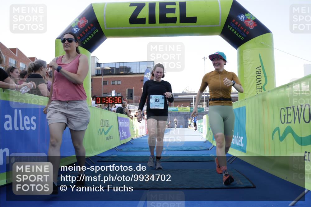 09.08.2026 - GEWOBA Citytriathlon Bremen Yannick Fuchs http://msf.ph/oto/9934702 09.08.2026 11:36:40 Ziel 93 meine-sportfotos.de