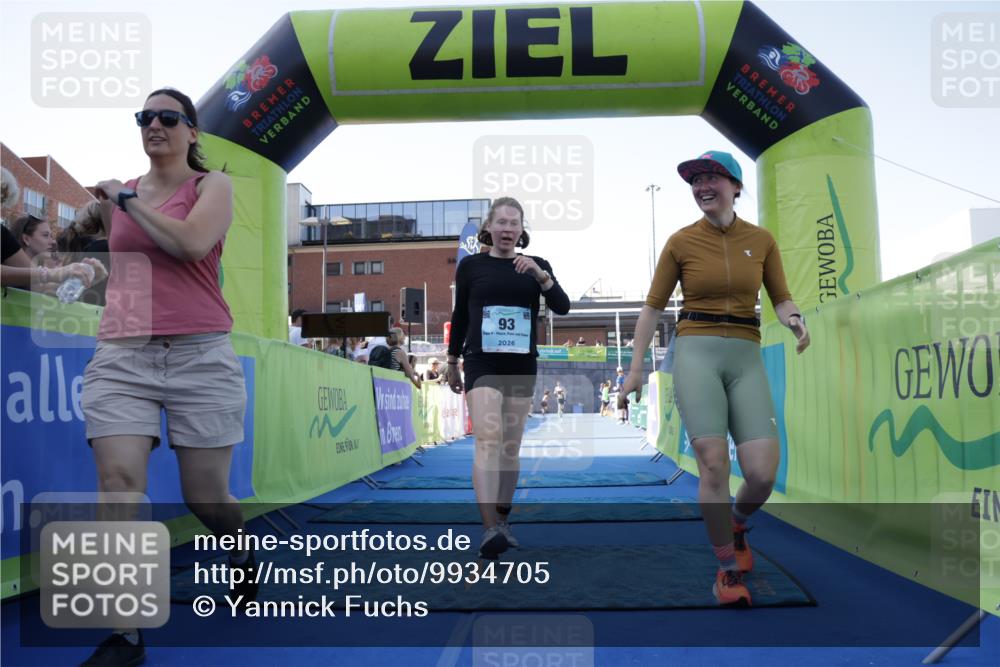 09.08.2026 - GEWOBA Citytriathlon Bremen Yannick Fuchs http://msf.ph/oto/9934705 09.08.2026 11:36:40 Ziel 93 meine-sportfotos.de