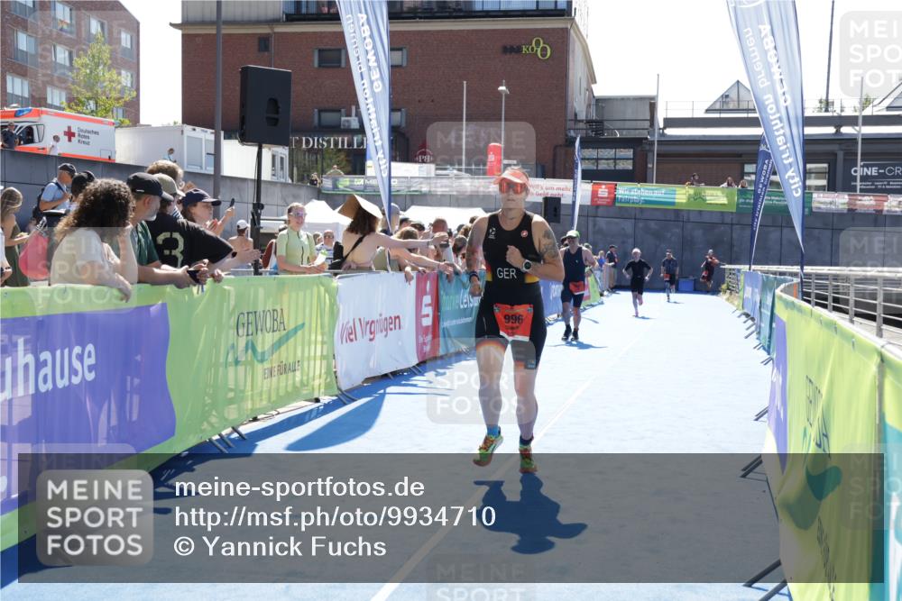 09.08.2026 - GEWOBA Citytriathlon Bremen Yannick Fuchs http://msf.ph/oto/9934710 09.08.2026 14:40:35 Ziel 785, 996 meine-sportfotos.de