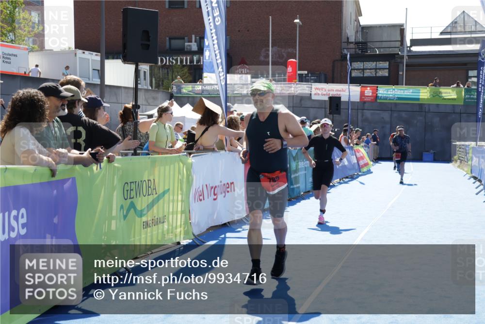 09.08.2026 - GEWOBA Citytriathlon Bremen Yannick Fuchs http://msf.ph/oto/9934716 09.08.2026 14:40:39 Ziel 785, 939, 996 meine-sportfotos.de