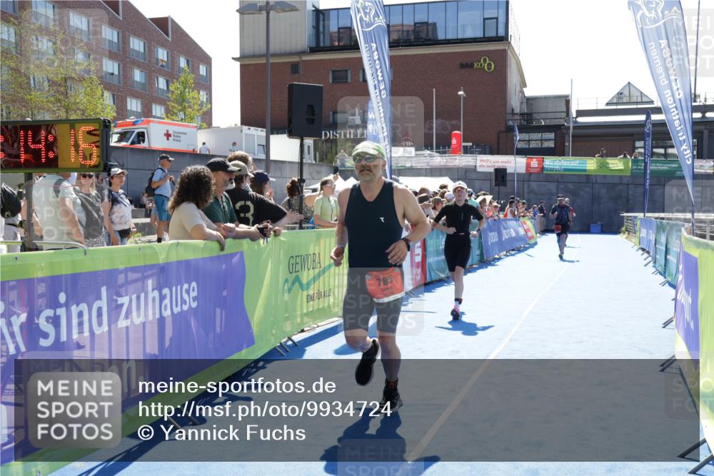 09.08.2026 - GEWOBA Citytriathlon Bremen Yannick Fuchs http://msf.ph/oto/9934724 09.08.2026 14:40:40 Ziel 785, 859, 939, 996 meine-sportfotos.de