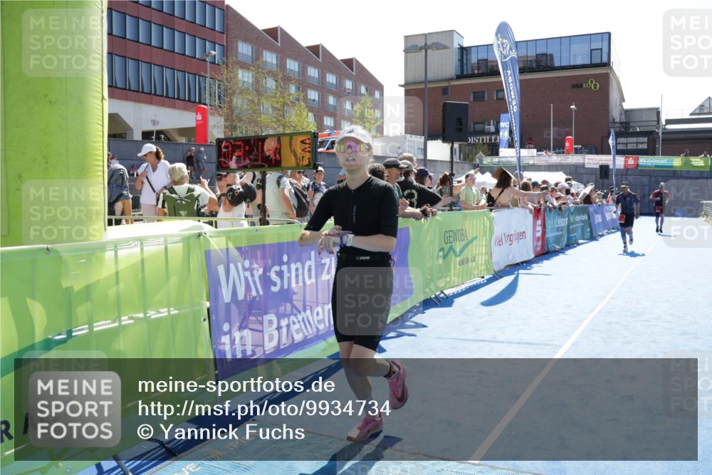 09.08.2026 - GEWOBA Citytriathlon Bremen Yannick Fuchs http://msf.ph/oto/9934734 09.08.2026 14:40:42 Ziel 785, 859, 939 meine-sportfotos.de