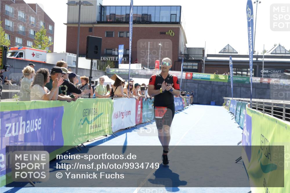 09.08.2026 - GEWOBA Citytriathlon Bremen Yannick Fuchs http://msf.ph/oto/9934749 09.08.2026 14:40:47 Ziel 779, 859, 939 meine-sportfotos.de