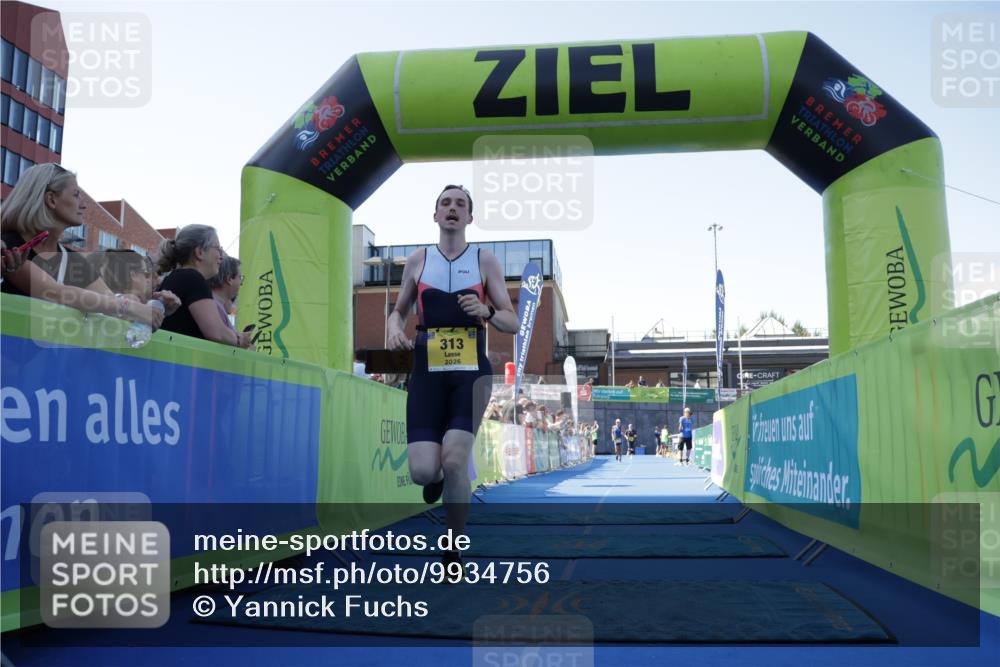 09.08.2026 - GEWOBA Citytriathlon Bremen Yannick Fuchs http://msf.ph/oto/9934756 09.08.2026 11:36:52 Ziel 223, 313 meine-sportfotos.de