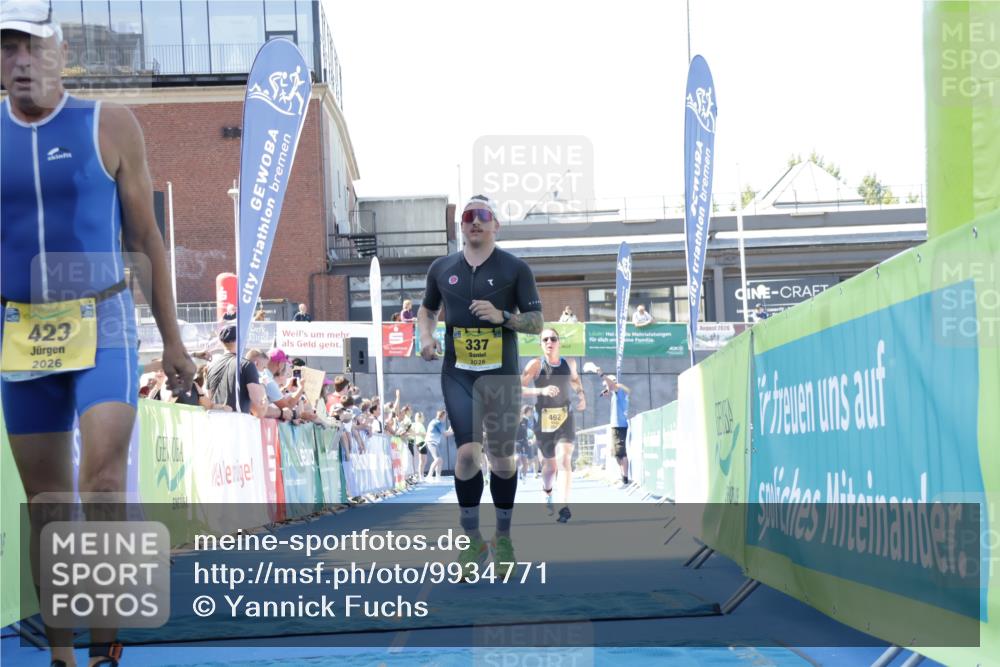 09.08.2026 - GEWOBA Citytriathlon Bremen Yannick Fuchs http://msf.ph/oto/9934771 09.08.2026 11:37:03 Ziel 337, 423, 492 meine-sportfotos.de
