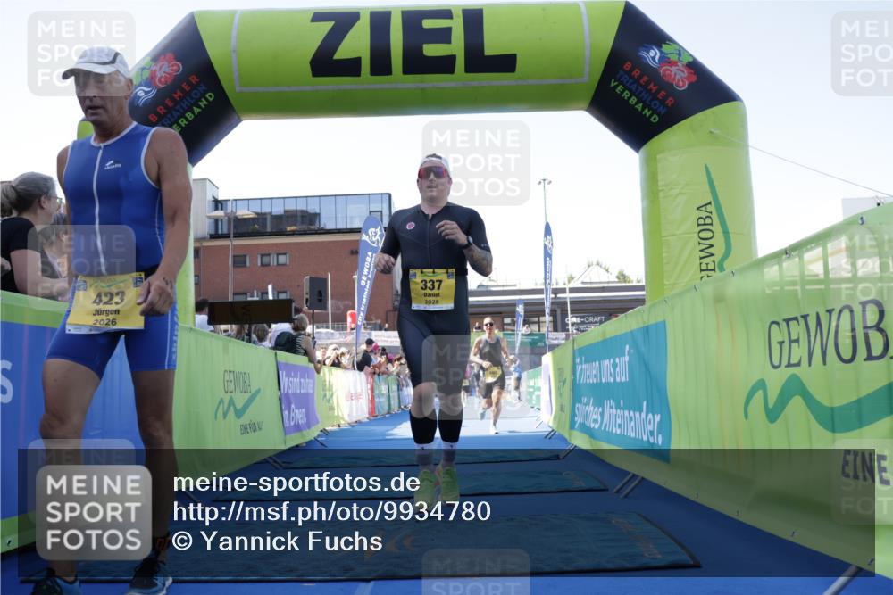 09.08.2026 - GEWOBA Citytriathlon Bremen Yannick Fuchs http://msf.ph/oto/9934780 09.08.2026 11:37:05 Ziel 337, 423, 492, 501 meine-sportfotos.de