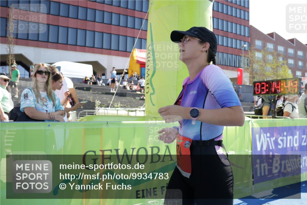 09.08.2026 - GEWOBA Citytriathlon Bremen Yannick Fuchs http://msf.ph/oto/9934783 09.08.2026 14:41:07 Ziel 974 meine-sportfotos.de