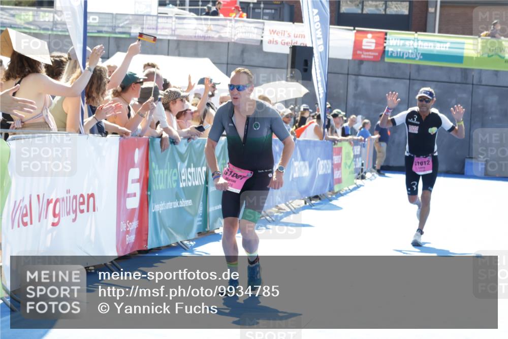 09.08.2026 - GEWOBA Citytriathlon Bremen Yannick Fuchs http://msf.ph/oto/9934785 09.08.2026 14:41:15 Ziel 1007, 1007, 1012 meine-sportfotos.de