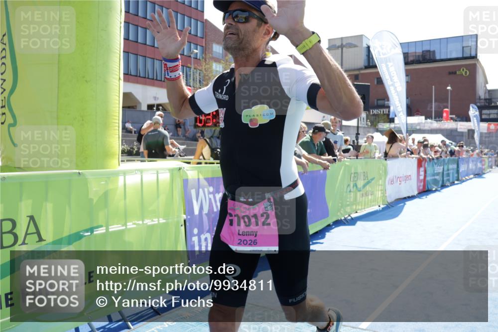09.08.2026 - GEWOBA Citytriathlon Bremen Yannick Fuchs http://msf.ph/oto/9934811 09.08.2026 14:41:19 Ziel 1007, 1007, 1012 meine-sportfotos.de