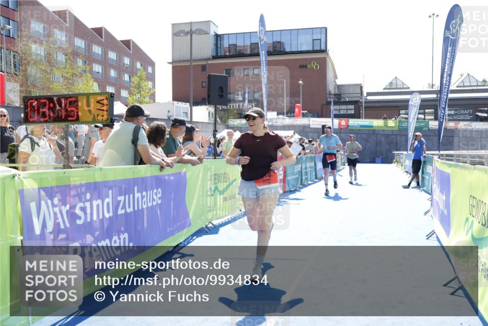 09.08.2026 - GEWOBA Citytriathlon Bremen Yannick Fuchs http://msf.ph/oto/9934834 09.08.2026 14:42:06 Ziel 603, 918 meine-sportfotos.de