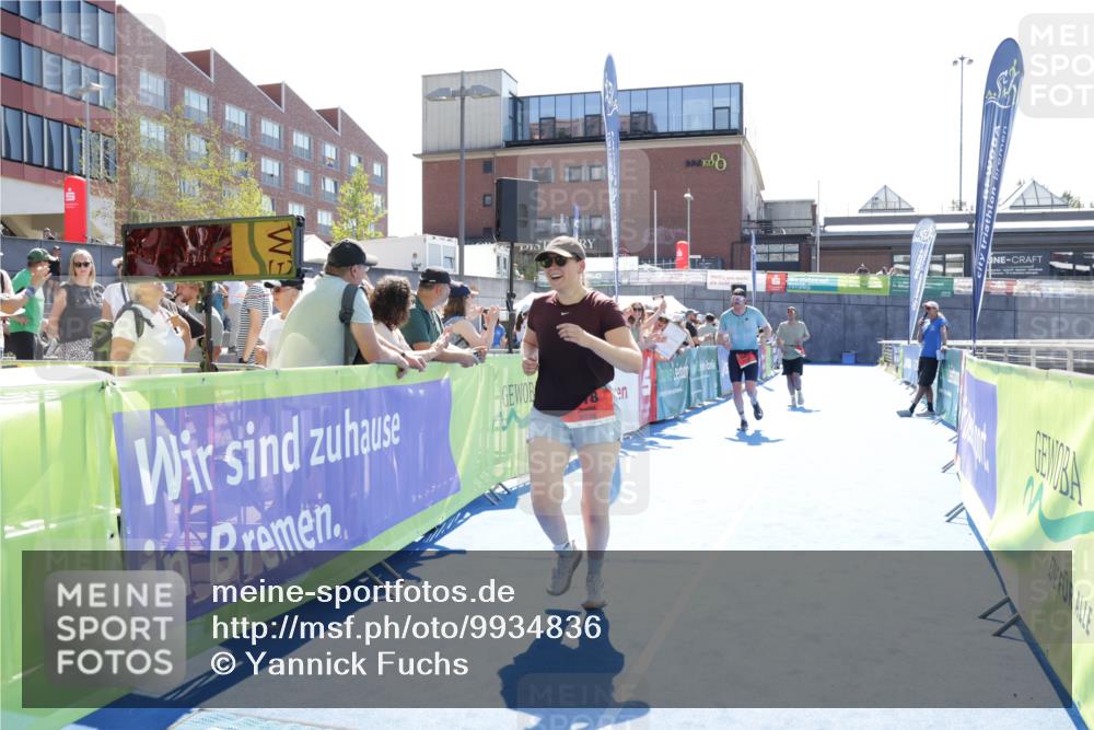 09.08.2026 - GEWOBA Citytriathlon Bremen Yannick Fuchs http://msf.ph/oto/9934836 09.08.2026 14:42:06 Ziel 603, 918 meine-sportfotos.de