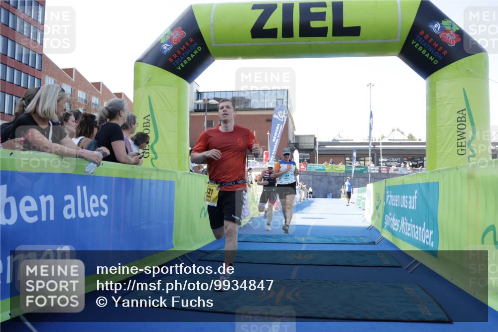 09.08.2026 - GEWOBA Citytriathlon Bremen Yannick Fuchs http://msf.ph/oto/9934847 09.08.2026 11:37:17 Ziel 27, 113, 331, 510 meine-sportfotos.de