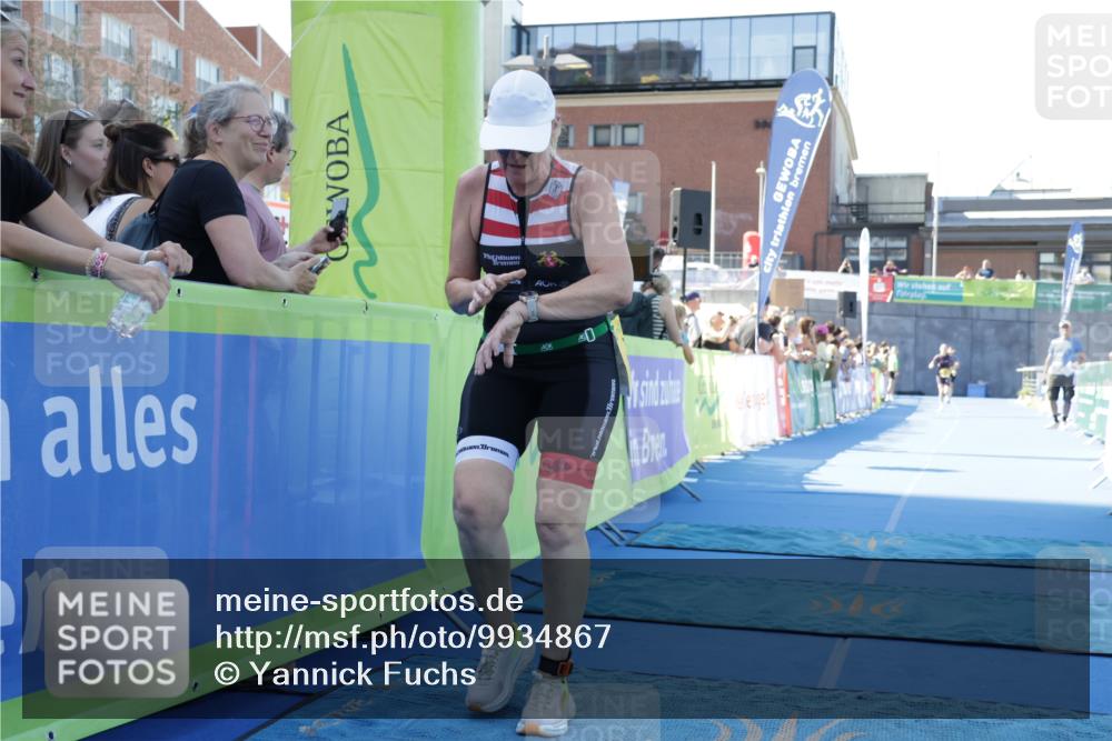 09.08.2026 - GEWOBA Citytriathlon Bremen Yannick Fuchs http://msf.ph/oto/9934867 09.08.2026 11:37:22 Ziel 27, 510 meine-sportfotos.de