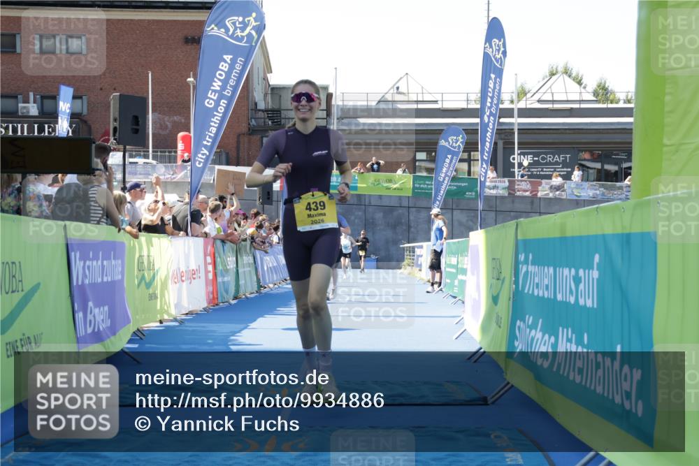 09.08.2026 - GEWOBA Citytriathlon Bremen Yannick Fuchs http://msf.ph/oto/9934886 09.08.2026 11:37:29 Ziel 303, 439, 455 meine-sportfotos.de