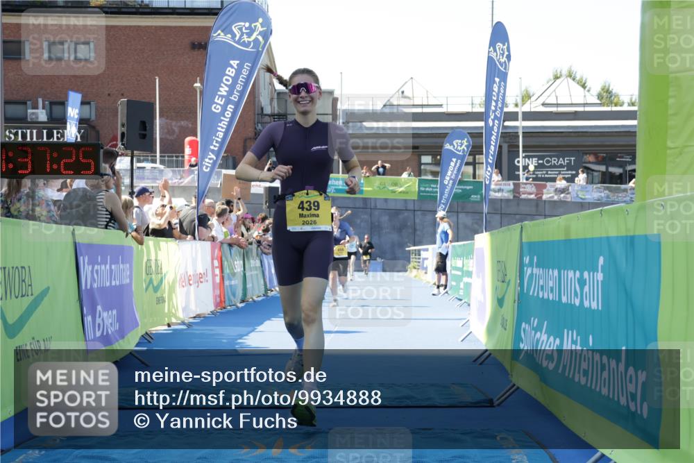 09.08.2026 - GEWOBA Citytriathlon Bremen Yannick Fuchs http://msf.ph/oto/9934888 09.08.2026 11:37:29 Ziel 303, 439, 455 meine-sportfotos.de