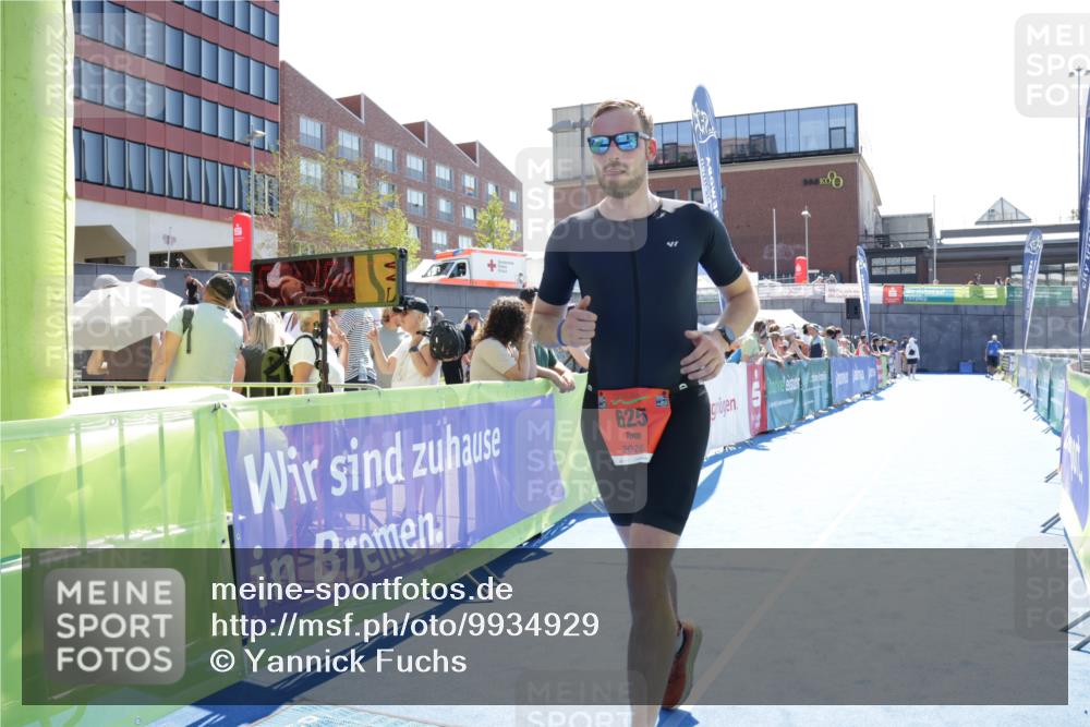 09.08.2026 - GEWOBA Citytriathlon Bremen Yannick Fuchs http://msf.ph/oto/9934929 09.08.2026 14:43:13 Ziel 625 meine-sportfotos.de