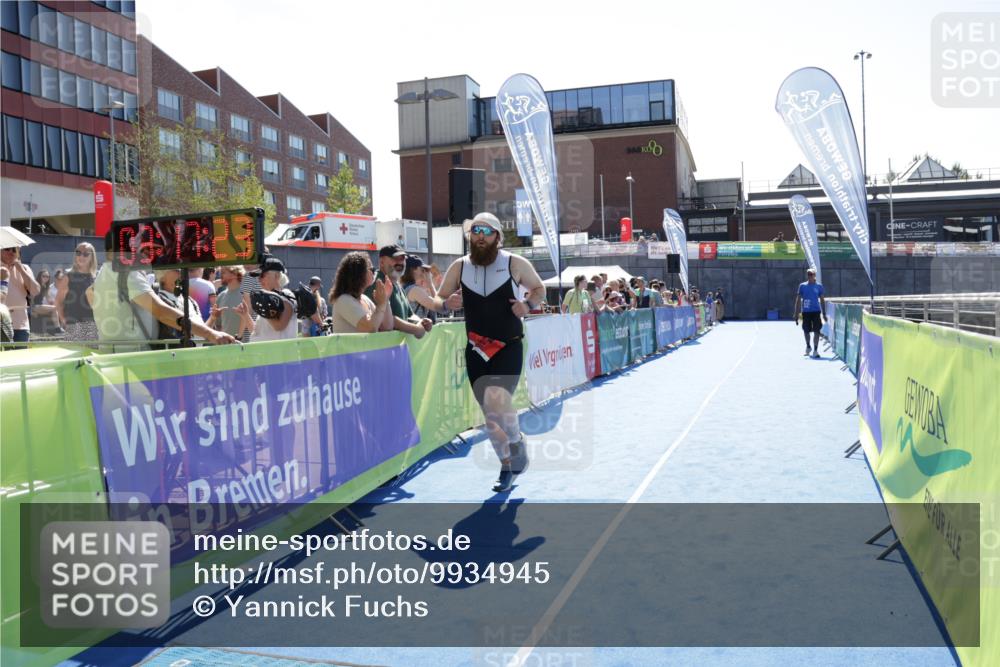 09.08.2026 - GEWOBA Citytriathlon Bremen Yannick Fuchs http://msf.ph/oto/9934945 09.08.2026 14:43:47 Ziel 574 meine-sportfotos.de