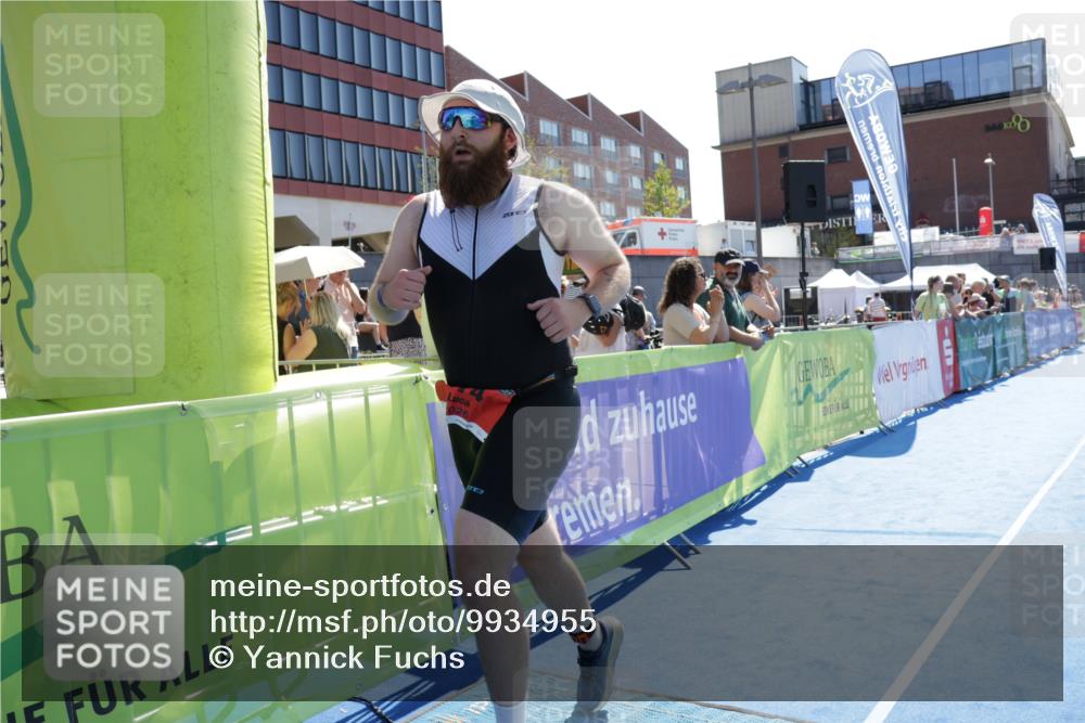 09.08.2026 - GEWOBA Citytriathlon Bremen Yannick Fuchs http://msf.ph/oto/9934955 09.08.2026 14:43:47 Ziel 574 meine-sportfotos.de