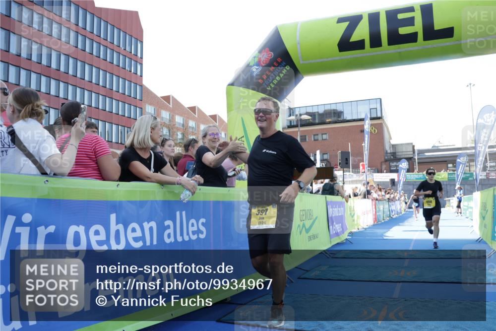 09.08.2026 - GEWOBA Citytriathlon Bremen Yannick Fuchs http://msf.ph/oto/9934967 09.08.2026 11:37:46 Ziel 91, 397, 488 meine-sportfotos.de