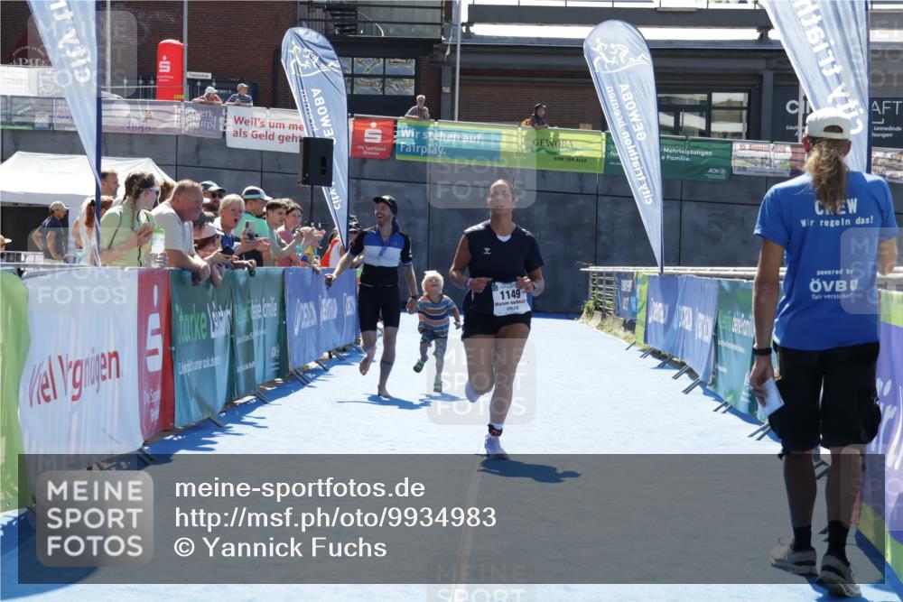 09.08.2026 - GEWOBA Citytriathlon Bremen Yannick Fuchs http://msf.ph/oto/9934983 09.08.2026 14:44:56 Ziel 1149 meine-sportfotos.de