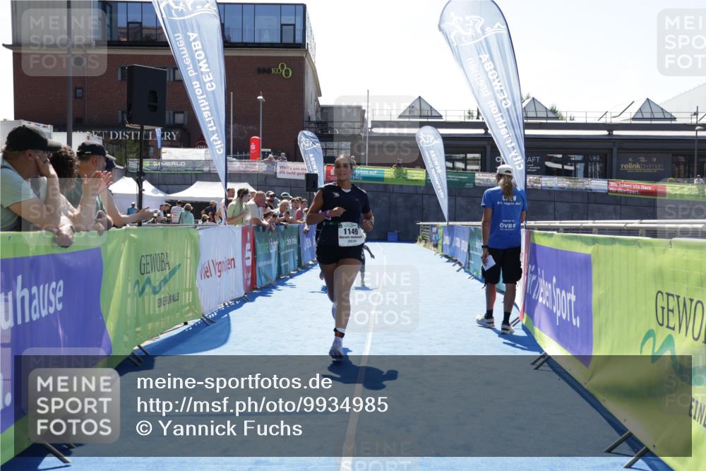 09.08.2026 - GEWOBA Citytriathlon Bremen Yannick Fuchs http://msf.ph/oto/9934985 09.08.2026 14:44:57 Ziel 1149 meine-sportfotos.de