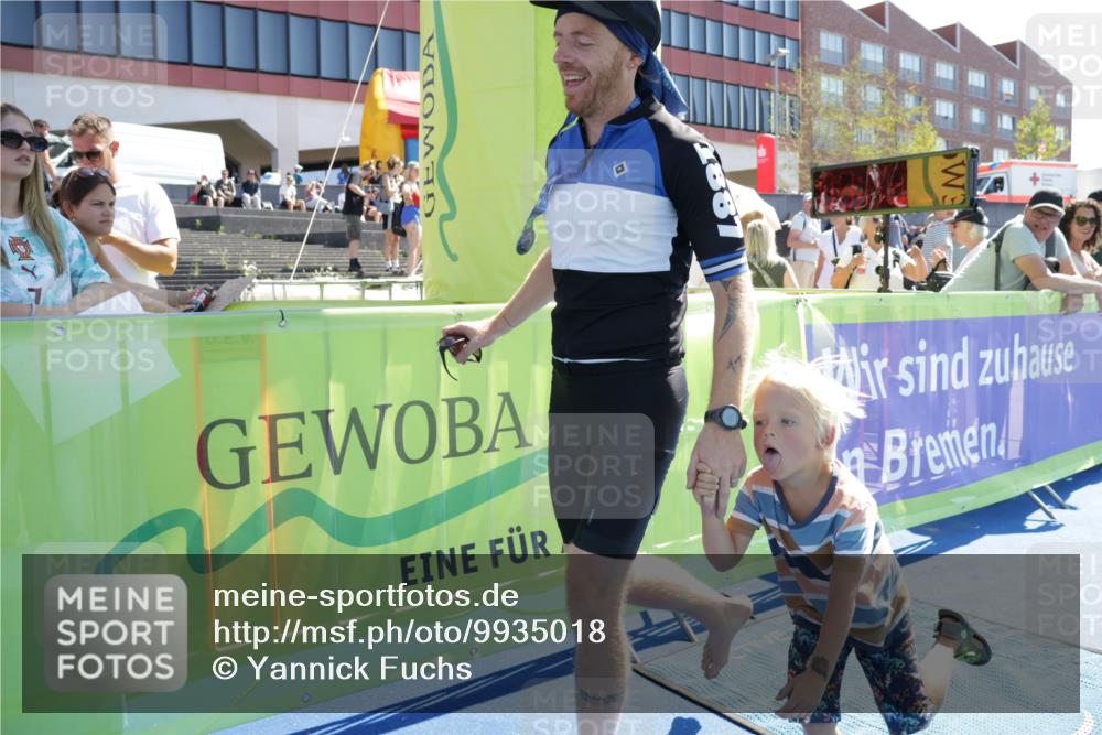 09.08.2026 - GEWOBA Citytriathlon Bremen Yannick Fuchs http://msf.ph/oto/9935018 09.08.2026 14:45:02 Ziel 1149 meine-sportfotos.de