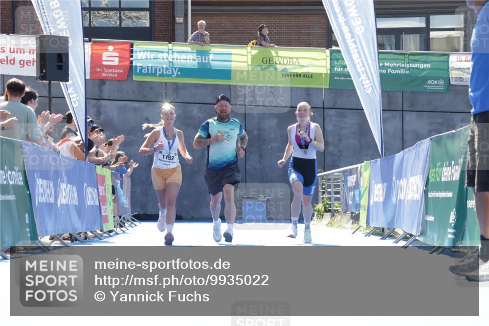 09.08.2026 - GEWOBA Citytriathlon Bremen Yannick Fuchs http://msf.ph/oto/9935022 09.08.2026 14:45:21 Ziel  meine-sportfotos.de