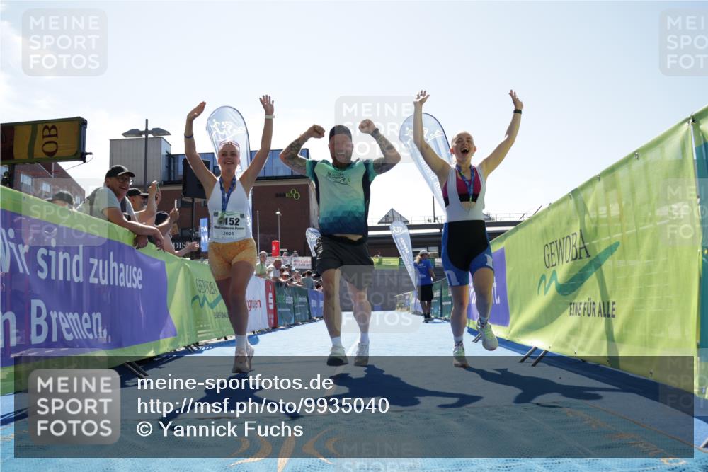09.08.2026 - GEWOBA Citytriathlon Bremen Yannick Fuchs http://msf.ph/oto/9935040 09.08.2026 14:45:26 Ziel  meine-sportfotos.de