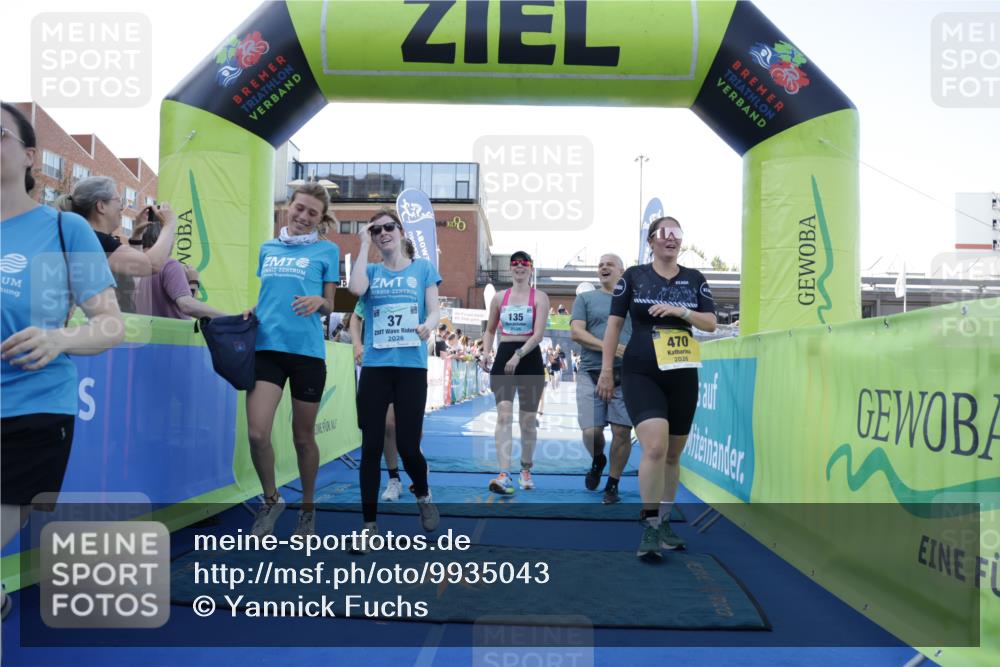 09.08.2026 - GEWOBA Citytriathlon Bremen Yannick Fuchs http://msf.ph/oto/9935043 09.08.2026 11:38:06 Ziel 37, 75, 127, 135, 243, 426, 470 meine-sportfotos.de