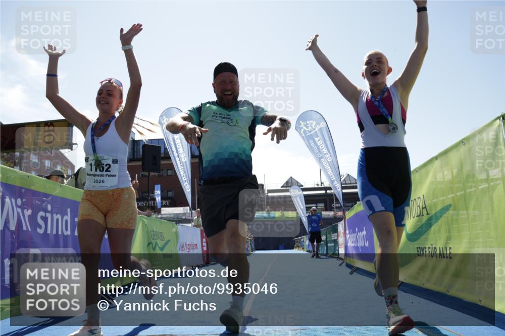 09.08.2026 - GEWOBA Citytriathlon Bremen Yannick Fuchs http://msf.ph/oto/9935046 09.08.2026 14:45:27 Ziel  meine-sportfotos.de