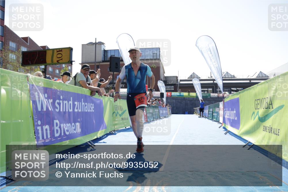09.08.2026 - GEWOBA Citytriathlon Bremen Yannick Fuchs http://msf.ph/oto/9935052 09.08.2026 14:45:55 Ziel 870 meine-sportfotos.de