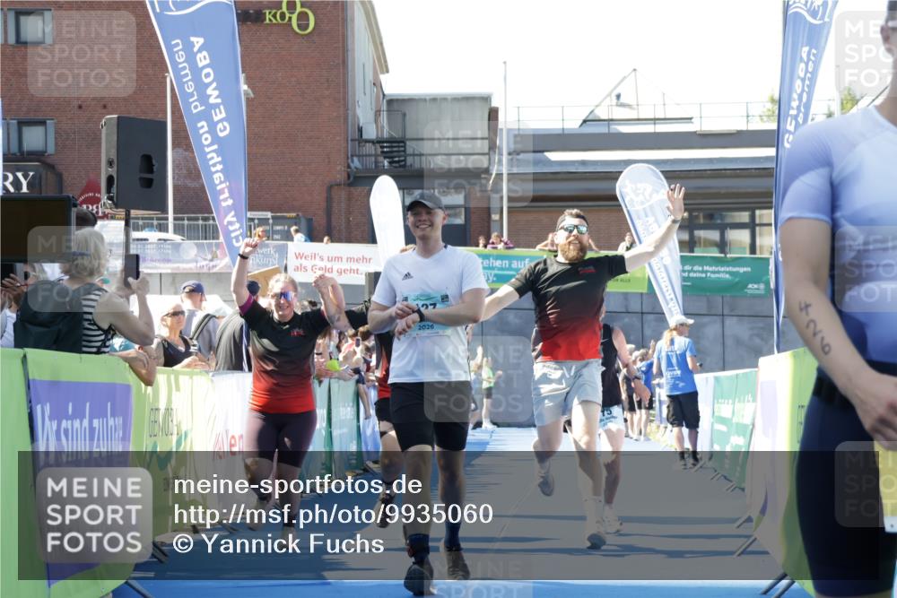 09.08.2026 - GEWOBA Citytriathlon Bremen Yannick Fuchs http://msf.ph/oto/9935060 09.08.2026 11:38:10 Ziel 75, 127, 243, 426 meine-sportfotos.de