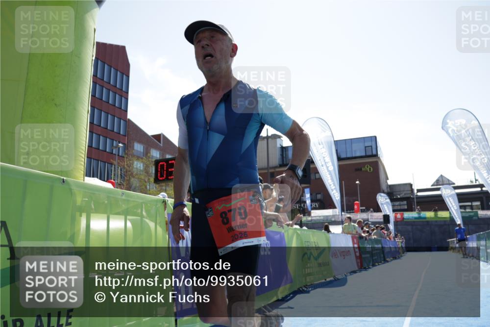 09.08.2026 - GEWOBA Citytriathlon Bremen Yannick Fuchs http://msf.ph/oto/9935061 09.08.2026 14:45:56 Ziel 870 meine-sportfotos.de