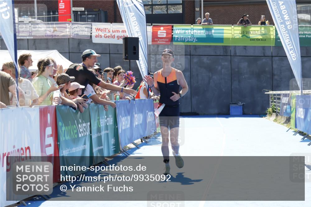 09.08.2026 - GEWOBA Citytriathlon Bremen Yannick Fuchs http://msf.ph/oto/9935092 09.08.2026 14:46:46 Ziel 605 meine-sportfotos.de