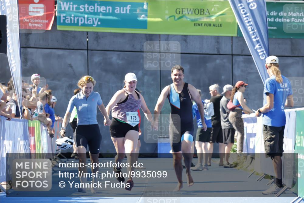09.08.2026 - GEWOBA Citytriathlon Bremen Yannick Fuchs http://msf.ph/oto/9935099 09.08.2026 11:38:17 Ziel 175 meine-sportfotos.de