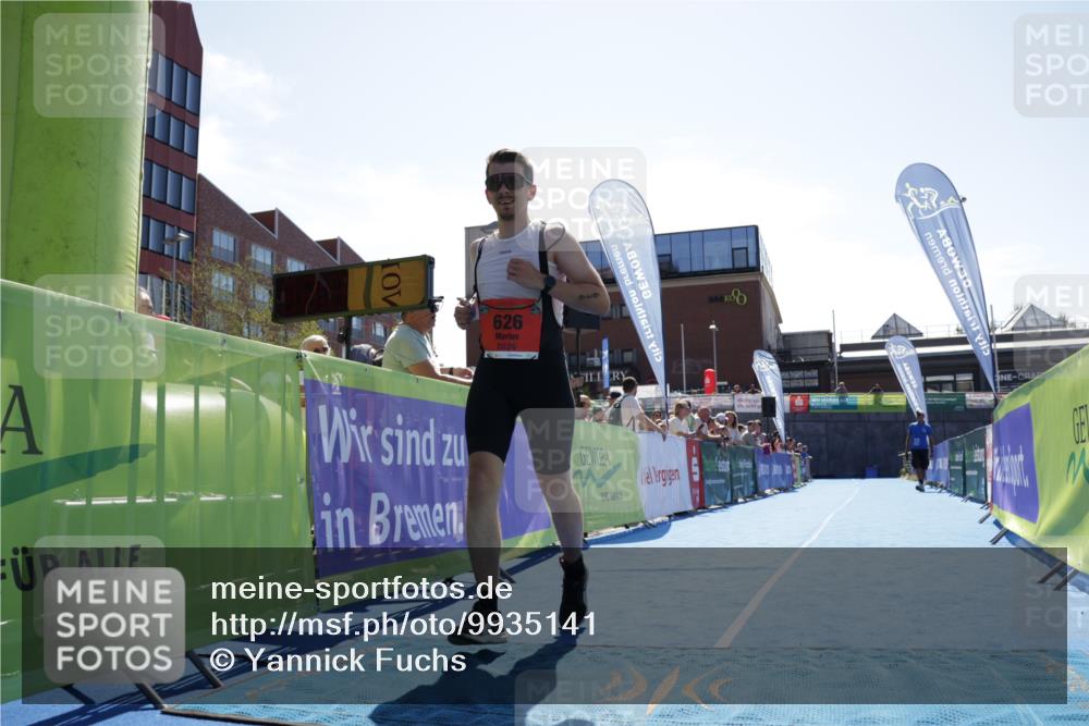 09.08.2026 - GEWOBA Citytriathlon Bremen Yannick Fuchs http://msf.ph/oto/9935141 09.08.2026 14:47:10 Ziel 626 meine-sportfotos.de