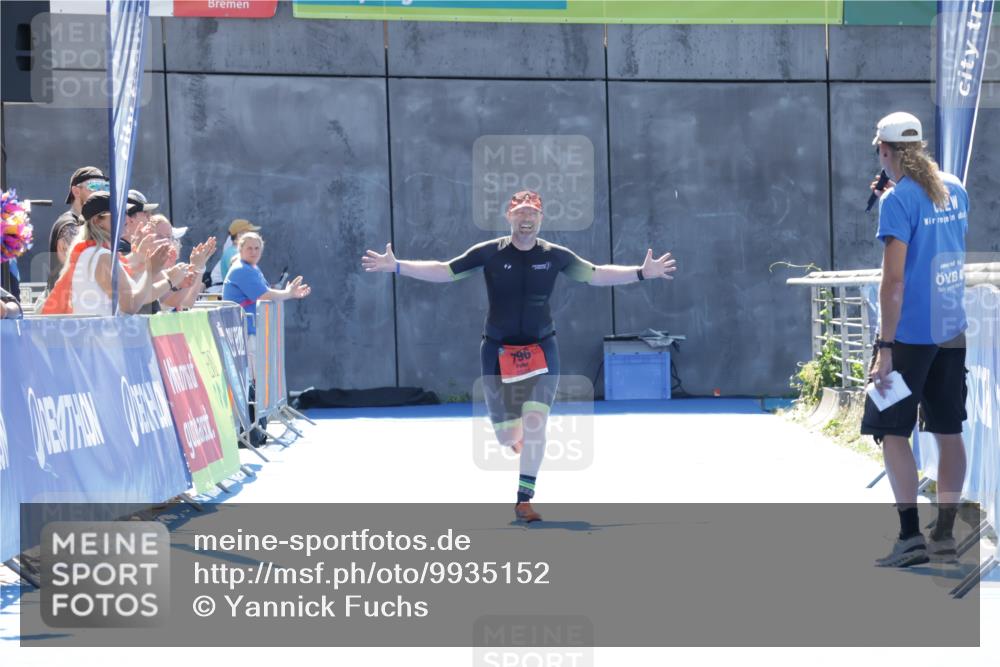 09.08.2026 - GEWOBA Citytriathlon Bremen Yannick Fuchs http://msf.ph/oto/9935152 09.08.2026 14:47:51 Ziel 796 meine-sportfotos.de