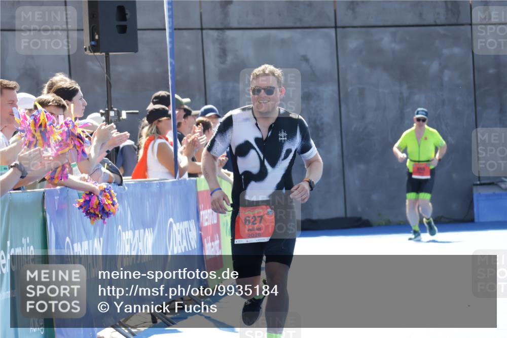 09.08.2026 - GEWOBA Citytriathlon Bremen Yannick Fuchs http://msf.ph/oto/9935184 09.08.2026 14:48:23 Ziel 627 meine-sportfotos.de