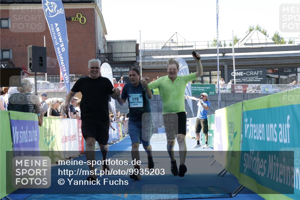 09.08.2026 - GEWOBA Citytriathlon Bremen Yannick Fuchs http://msf.ph/oto/9935203 09.08.2026 11:38:36 Ziel 115, 476 meine-sportfotos.de