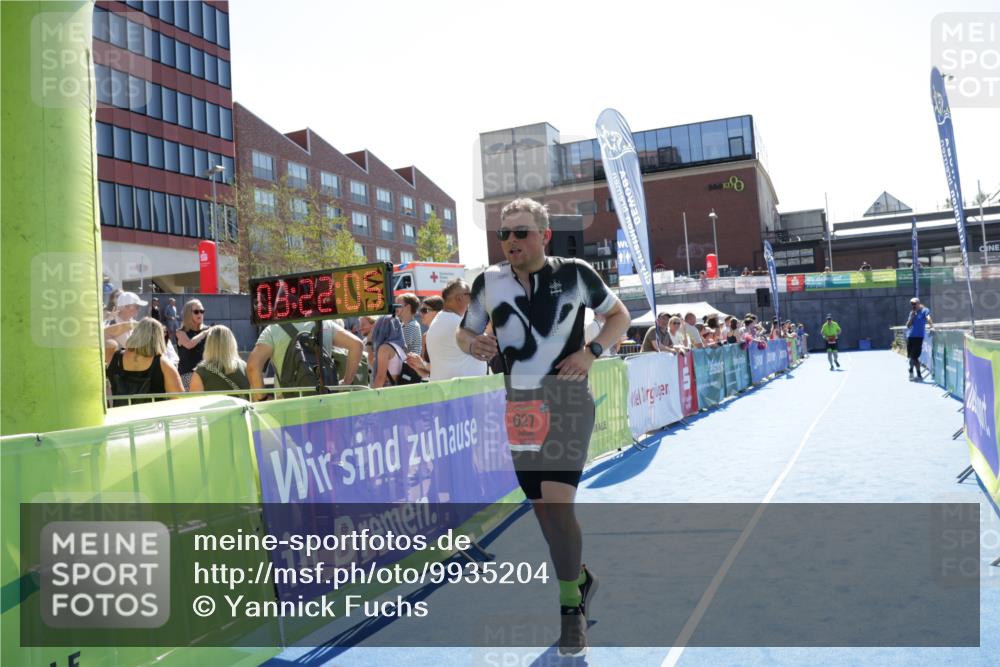 09.08.2026 - GEWOBA Citytriathlon Bremen Yannick Fuchs http://msf.ph/oto/9935204 09.08.2026 14:48:28 Ziel 627 meine-sportfotos.de