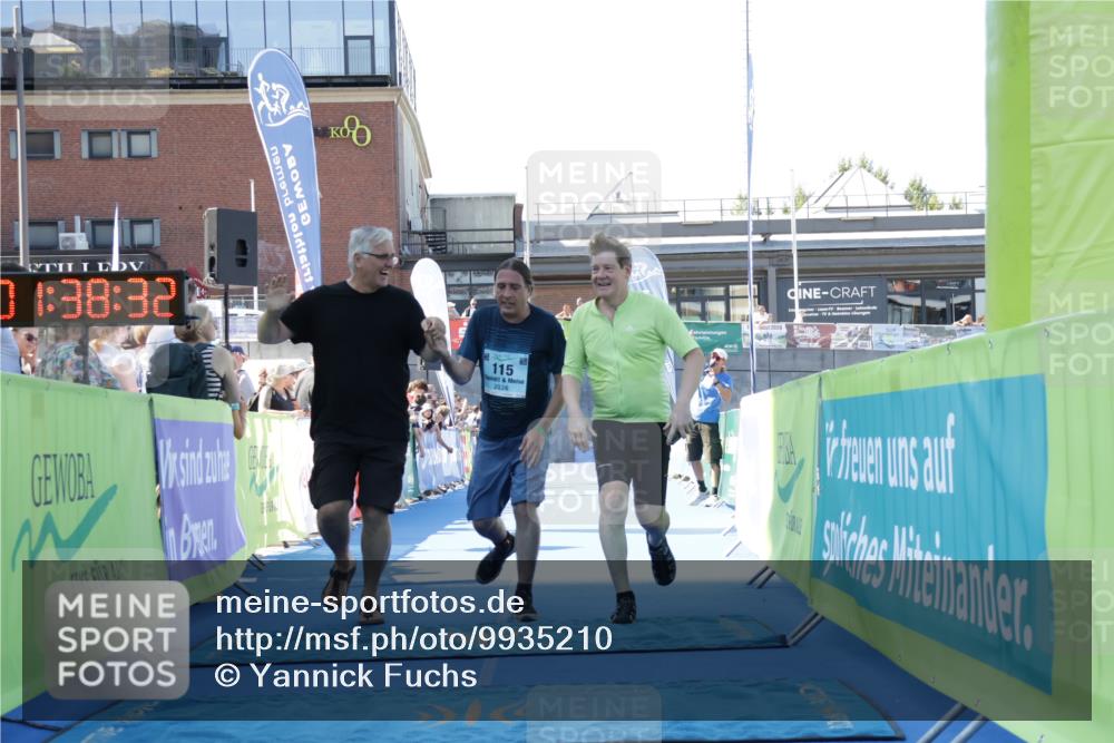 09.08.2026 - GEWOBA Citytriathlon Bremen Yannick Fuchs http://msf.ph/oto/9935210 09.08.2026 11:38:36 Ziel 115, 476 meine-sportfotos.de