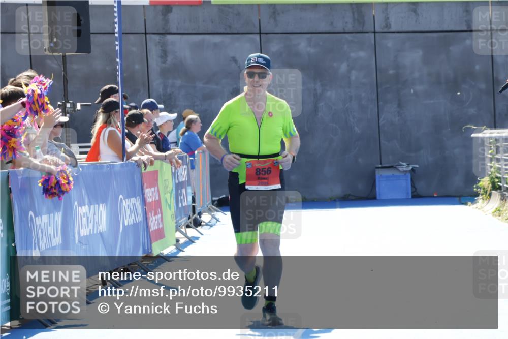 09.08.2026 - GEWOBA Citytriathlon Bremen Yannick Fuchs http://msf.ph/oto/9935211 09.08.2026 14:48:31 Ziel 627, 856 meine-sportfotos.de
